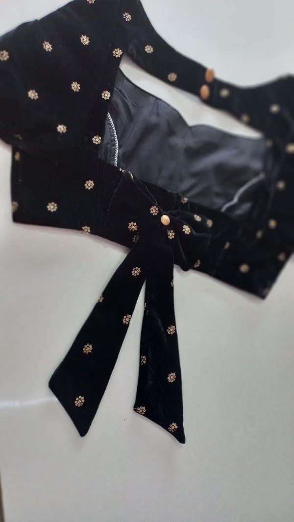 Blouse-Stitch Blouses in Black Shades - Image 2