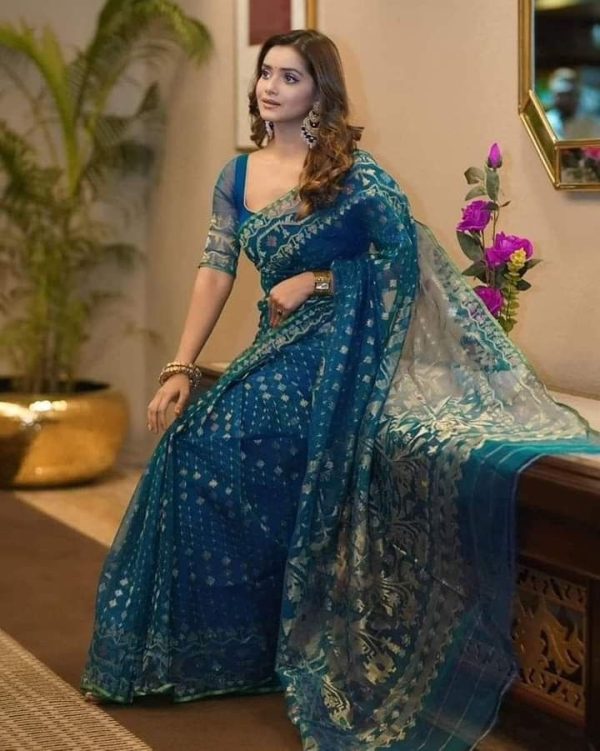 Saree-Tradition Meets Style - Image 3