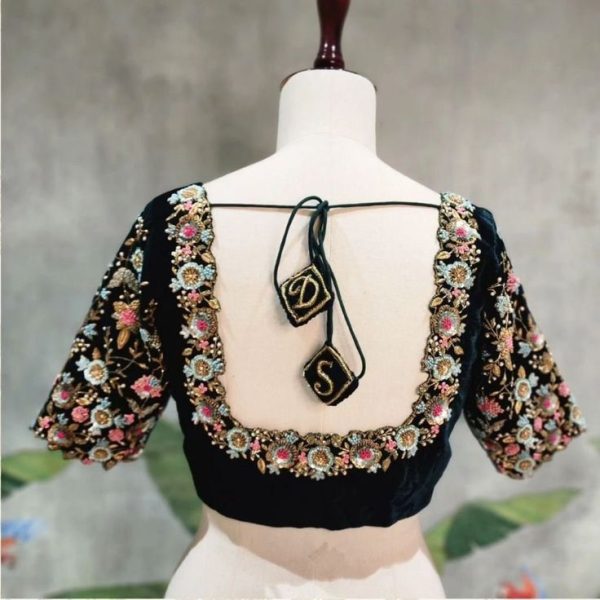 Blouse-Stitch Blouses in Black Shades - Image 3